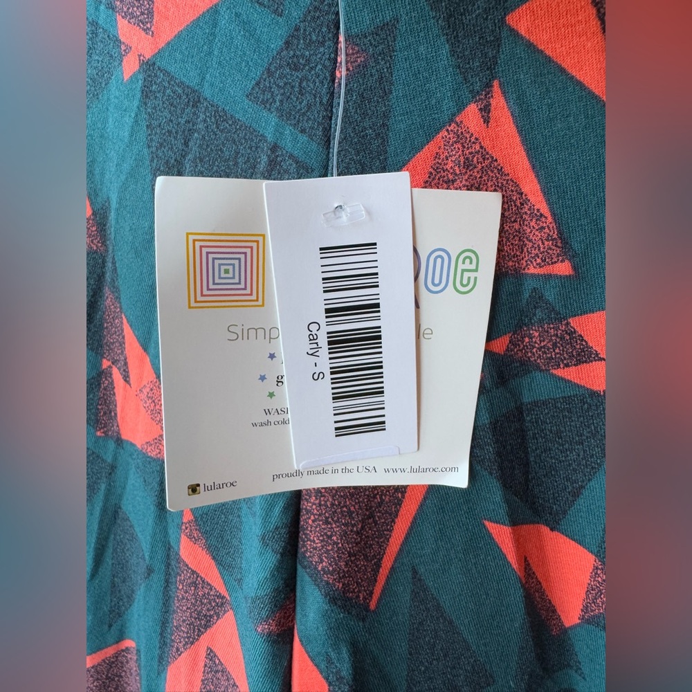 Lularoe Carly dress. Orange and blue geometric pattern size small - Picture 4 of 6